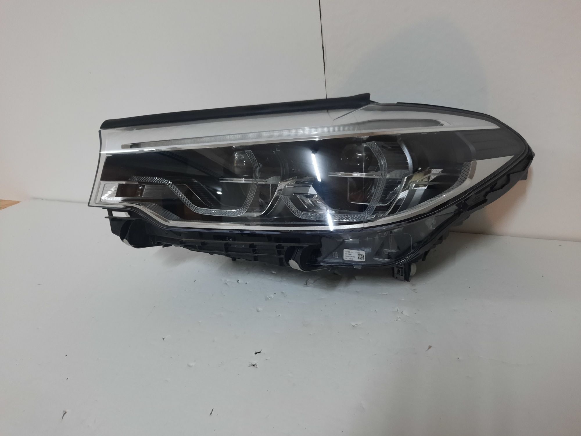 Far faruri  bmw seria 5 G30 G31 led adaptiv stanga