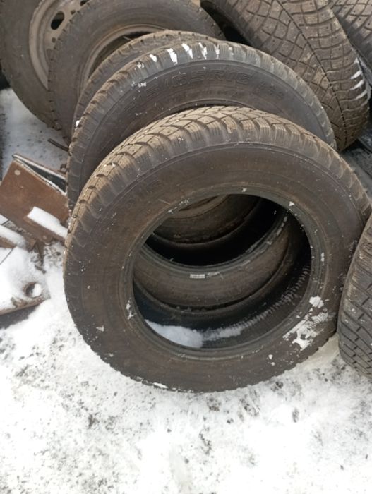 Продам зима 16 автошины