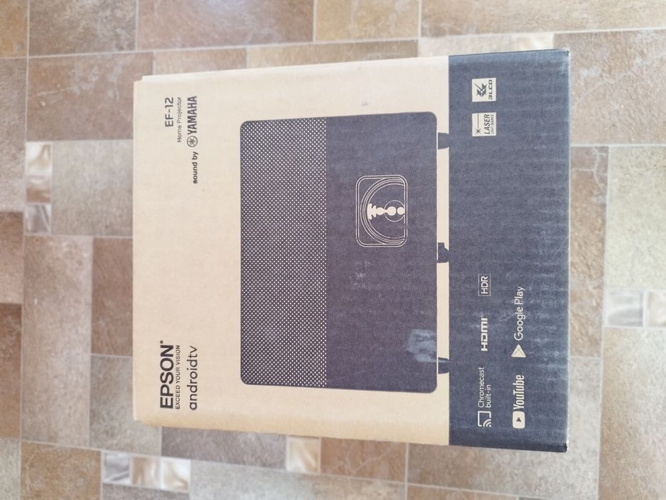 Videoproiector portabil Epson EF-12, FHD, Android , Yamaha sound