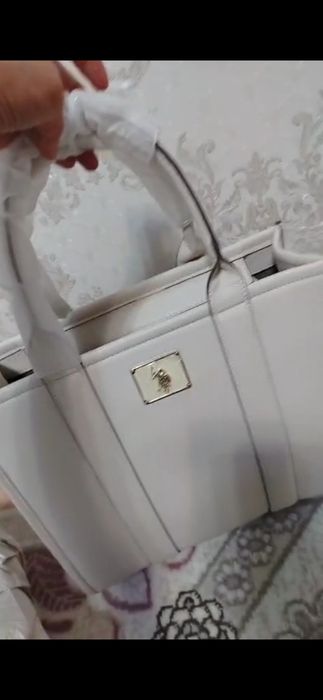 Сумка тоут от guess