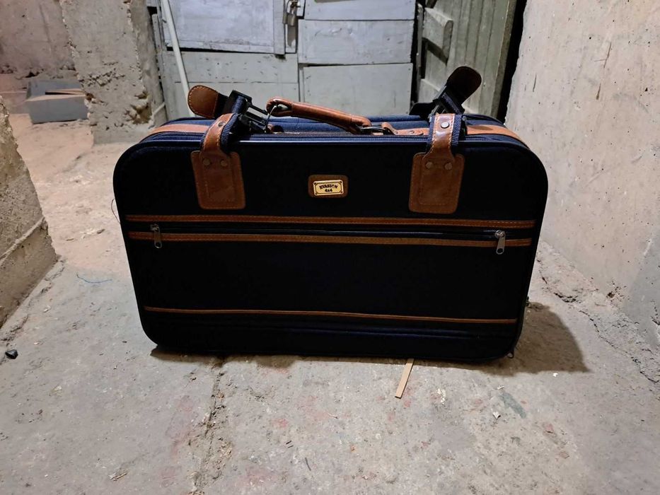 електроника, куфари, пишещи машини и часовник