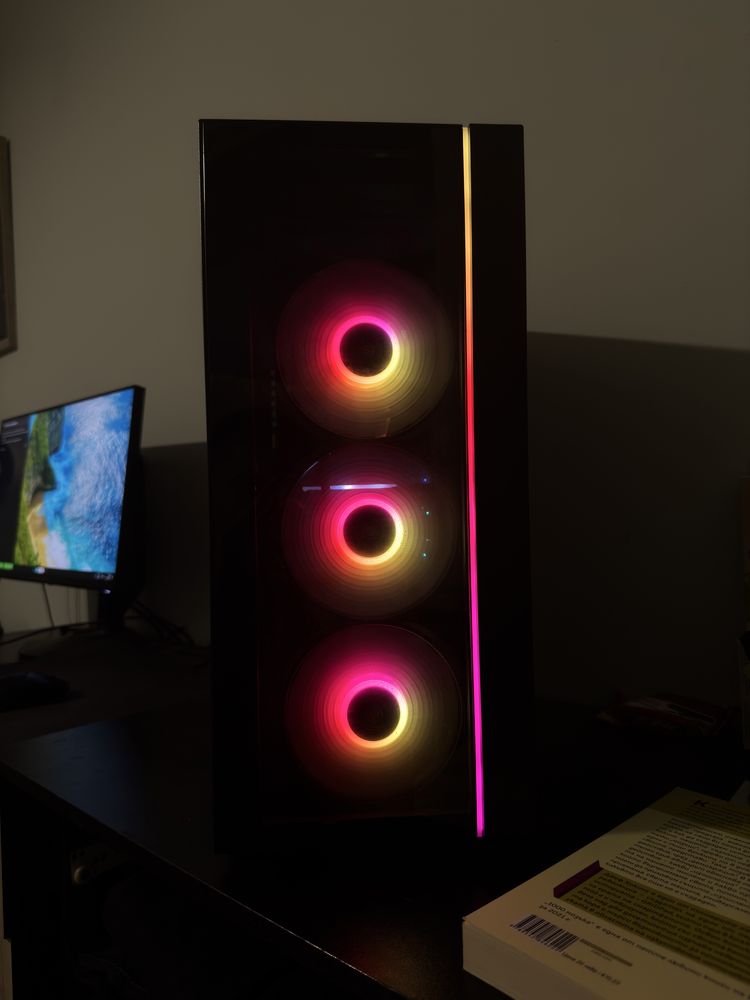 Gaming компютър custom