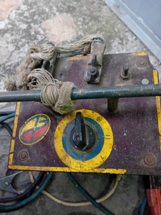 Електронен  изработен от Дечев Електрик гр. Пещера