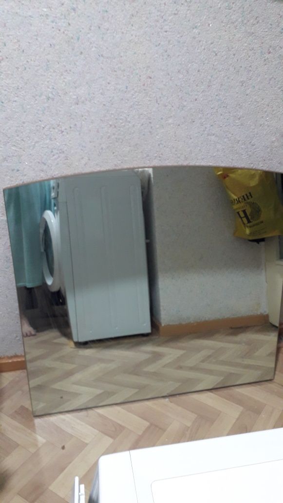 Продаю зеркала размером 75 на 85