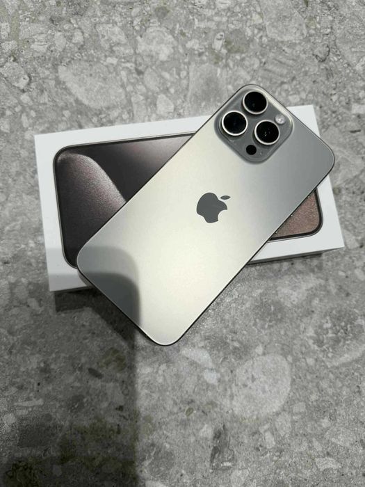 iPhone 15 pro max 512 GB