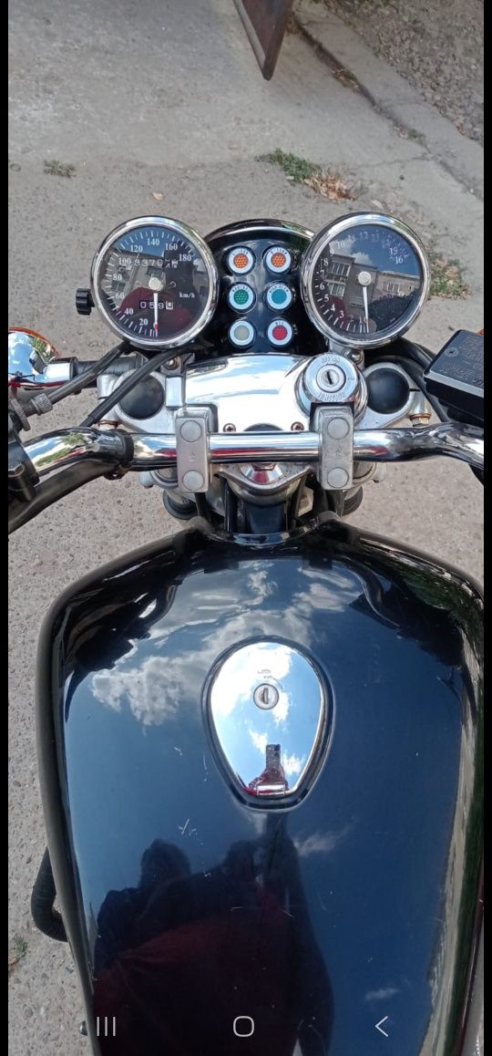 Vand motocicleta Kawasaki