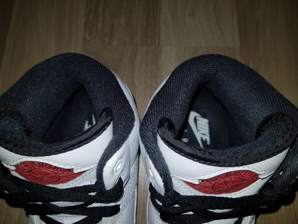 Adidasi Jordan marimea 39 nike force boost