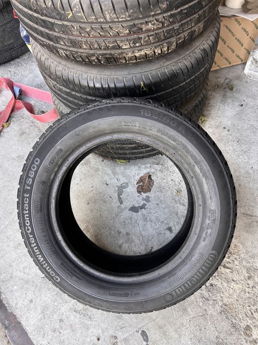 2 anvelope iarna 185/60/14 , Continental !