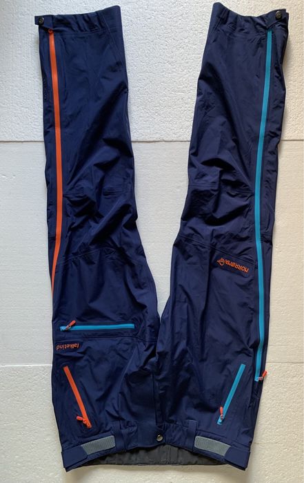 Pantaloni outdoor dama Norrona Falketind Gore Tex nr M, noi