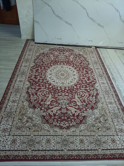 Ковер.            .