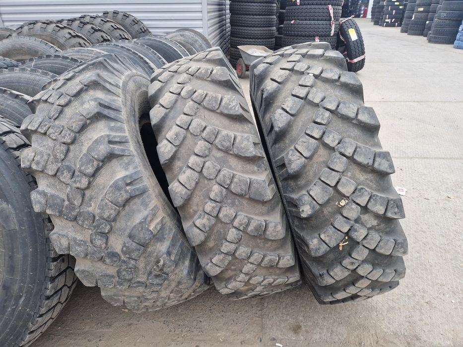 Шины 3 штуки 14.00-20