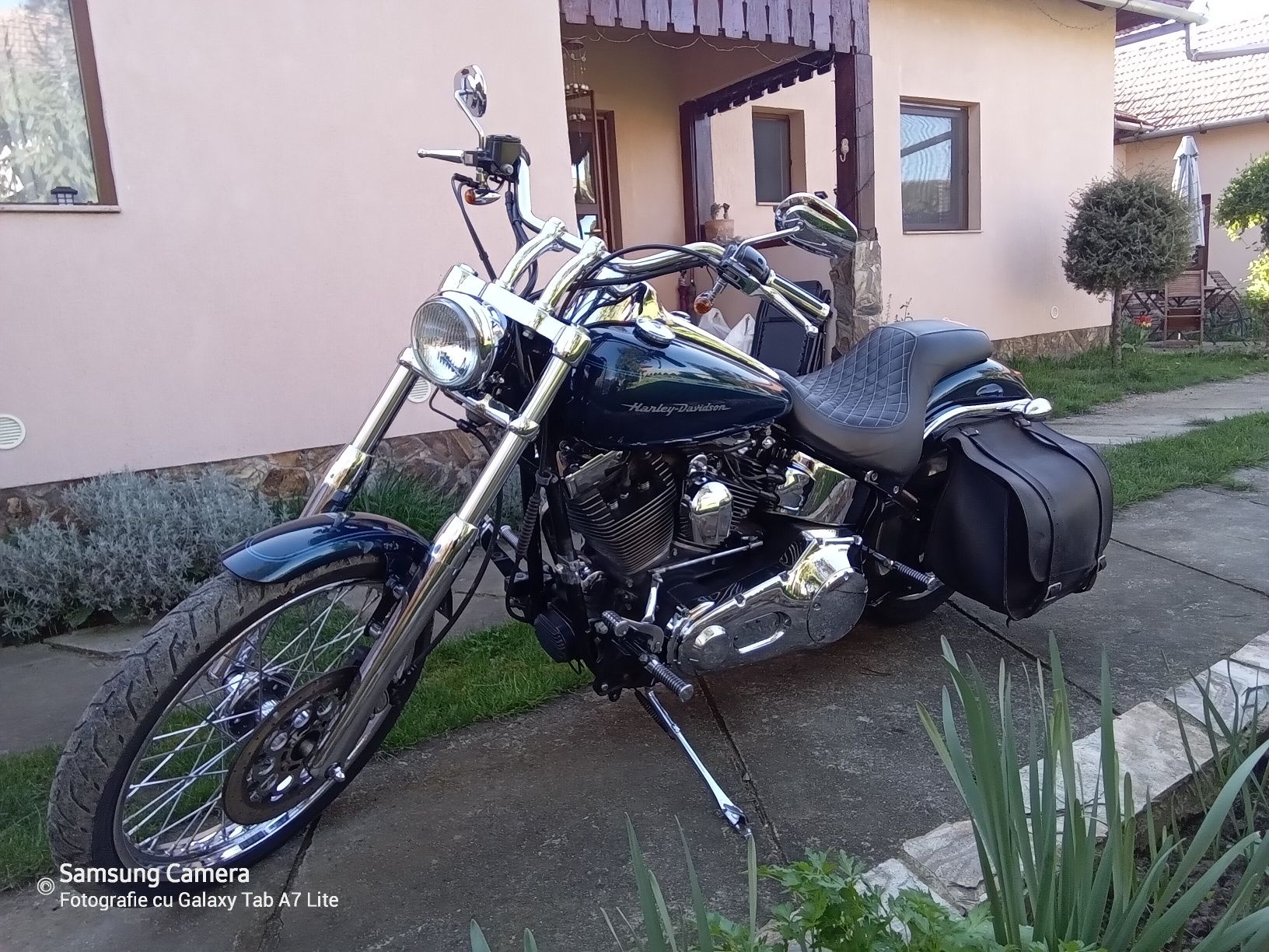 Vind harley davidson 1450,km 85000 softail deuce carburator