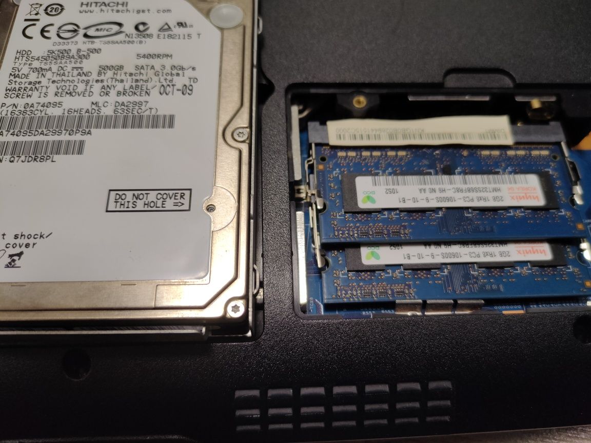 Лаптопи Acer Aspire 5738G за части или ремонт