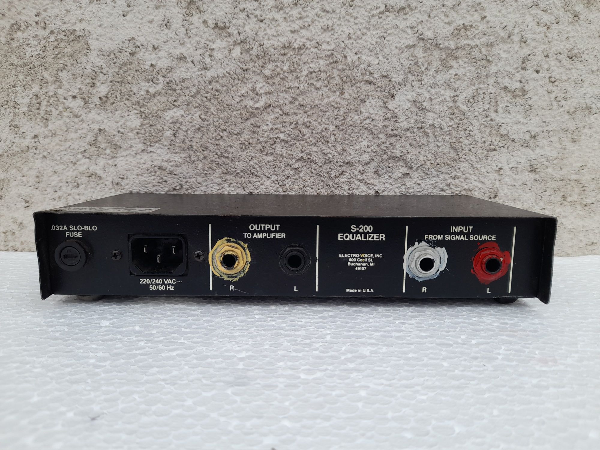 equalizer Electro Voice S-200 ( voce / instrumente )