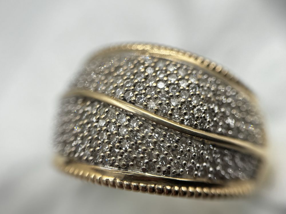 Inel Aur 14 k Cu Diamante Aproxmativ 150 de pietre