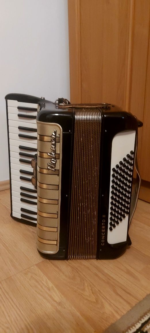 Vand acordeon hohner 72 basi