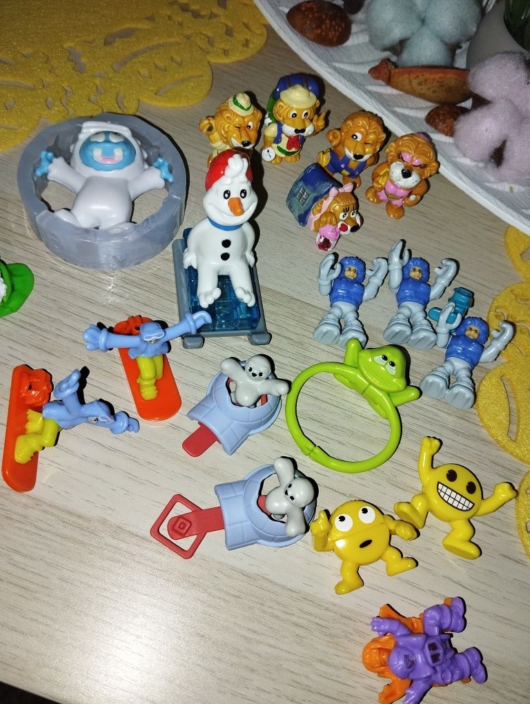 Figurine Kinder diverse