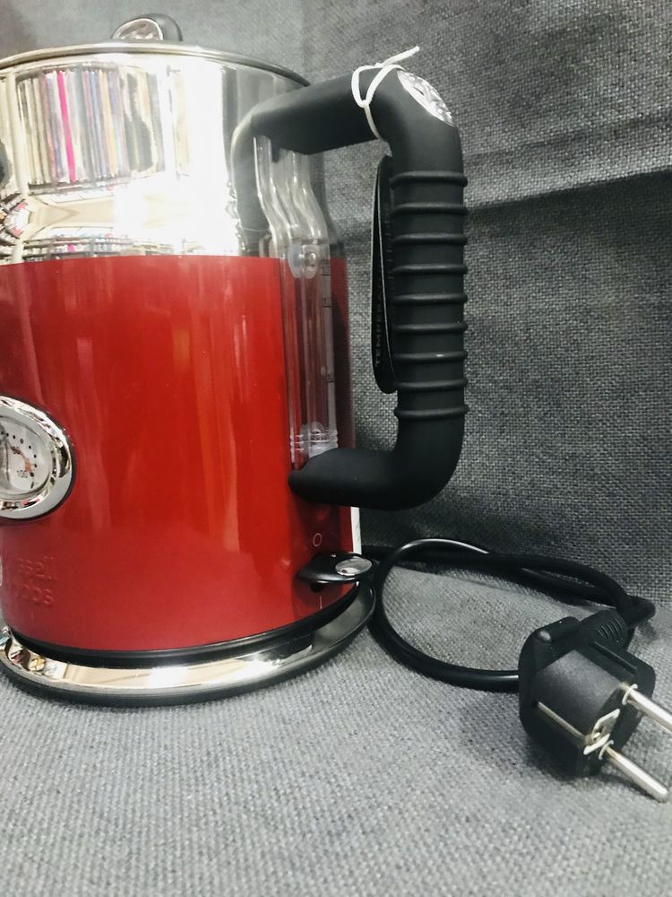 Електрическа кана Russell Hobbs