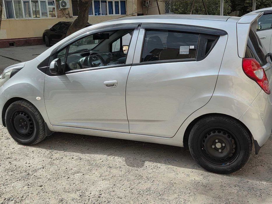 Spark srochna sotiladi