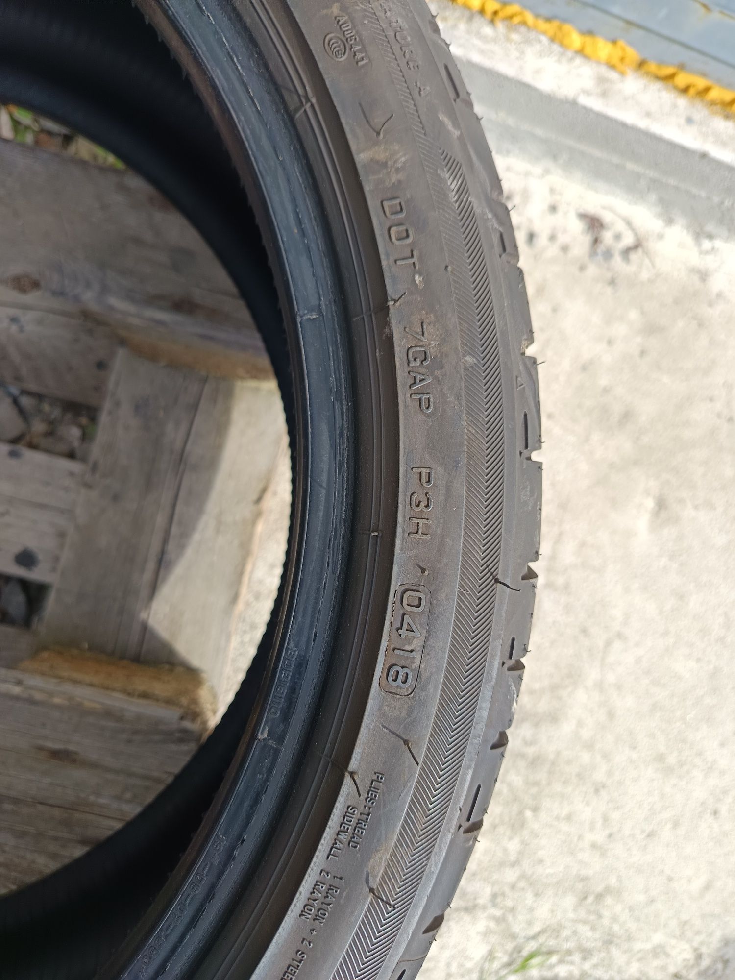 255 35 R 19 BRIDGESTONE Дот 0418