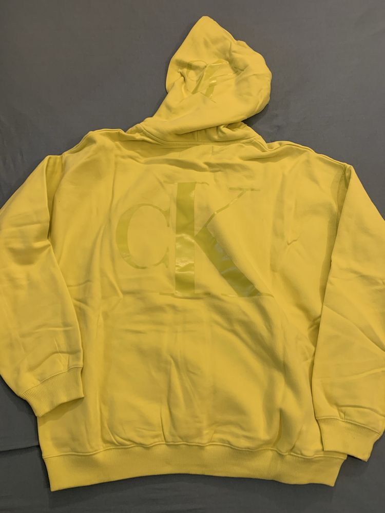 Trening Calvin Klein flausat - NOU - Marime L/XL - Made in Portugal