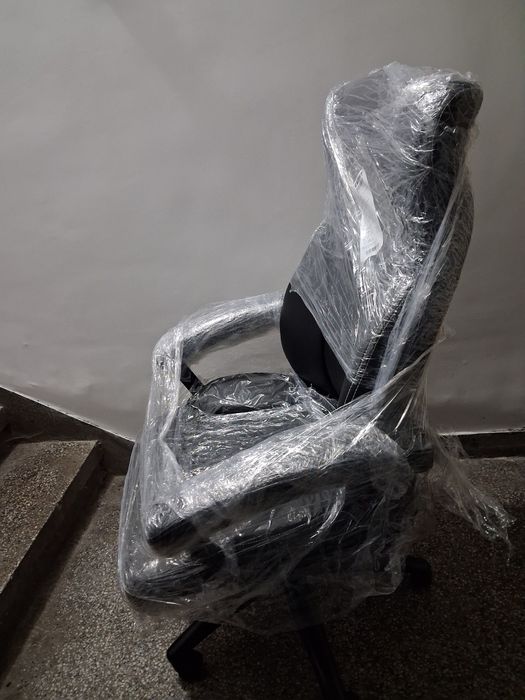 Нов Офис стол от Just -  TAMDRUP,  мемори пяна