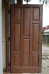 Ușă interior/exterior din lemn stratificat