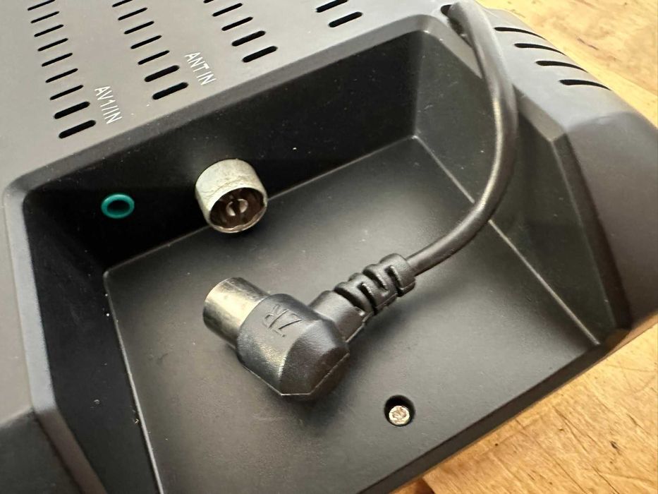 mini tv led 10,4 inch dikom tva-j104b