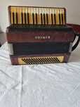 Acordeon Hohner  2500 lei