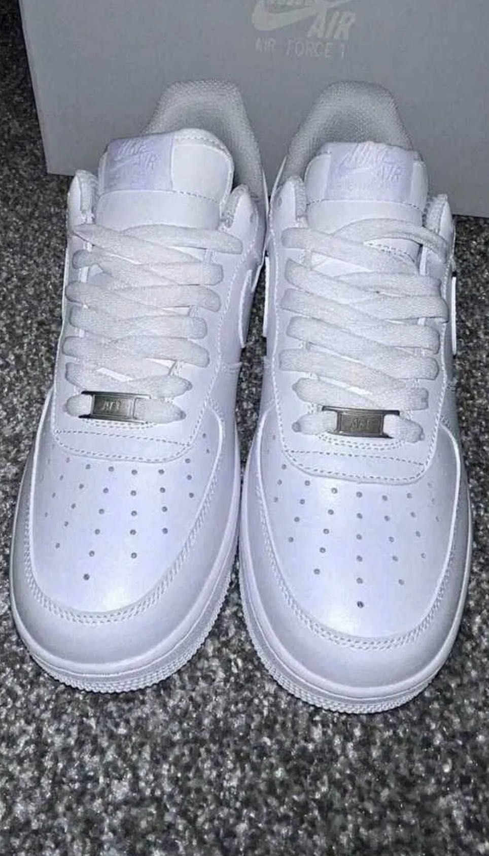 Nike air force 1 triple white