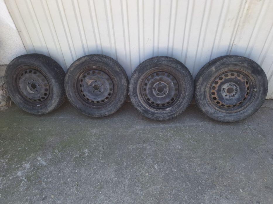 Set jante 5x112 r15 + anvelope iarna Golf 5 Touran Jetta Octavia a3