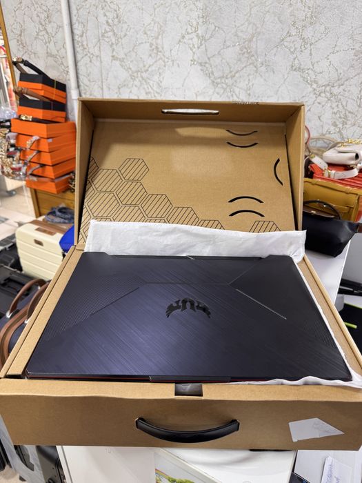 Срочно продается игравой ноутбук!