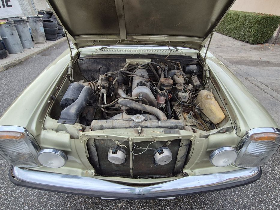 Mercedes 115 200 бензин