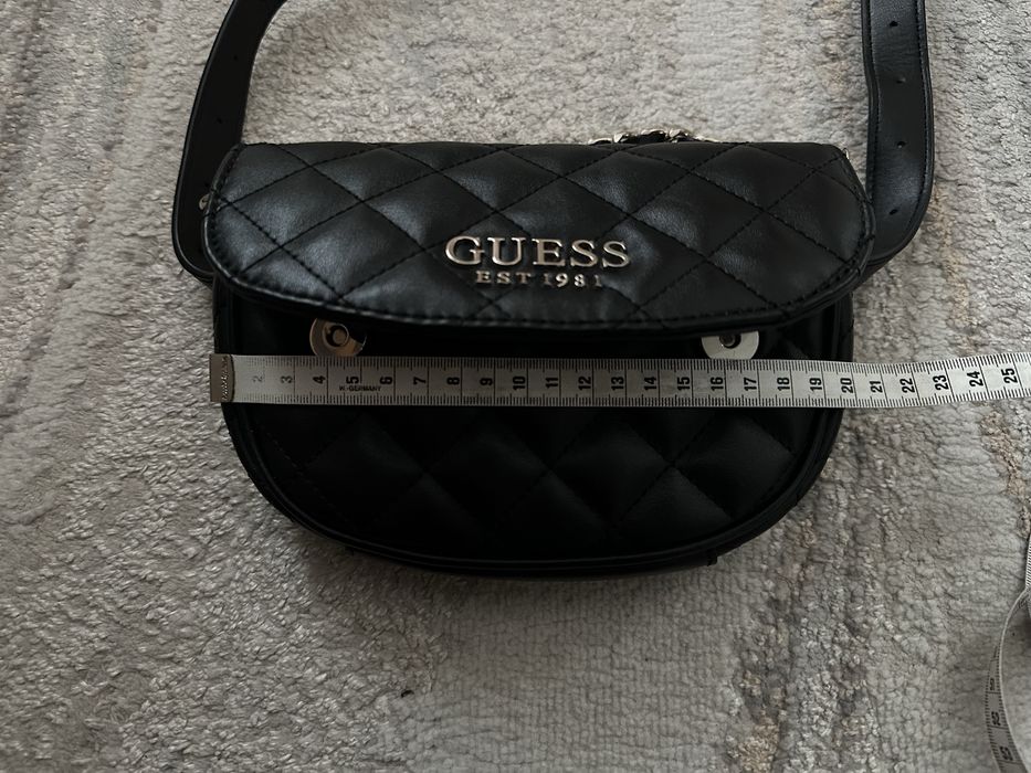 Borseta Guess model Melise