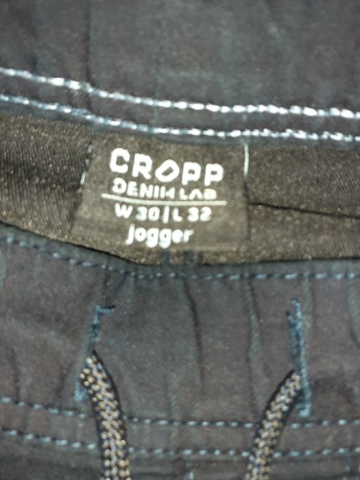 pantaloni cropp  W30/L32