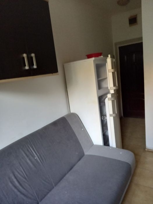 Închiriez garsonieră