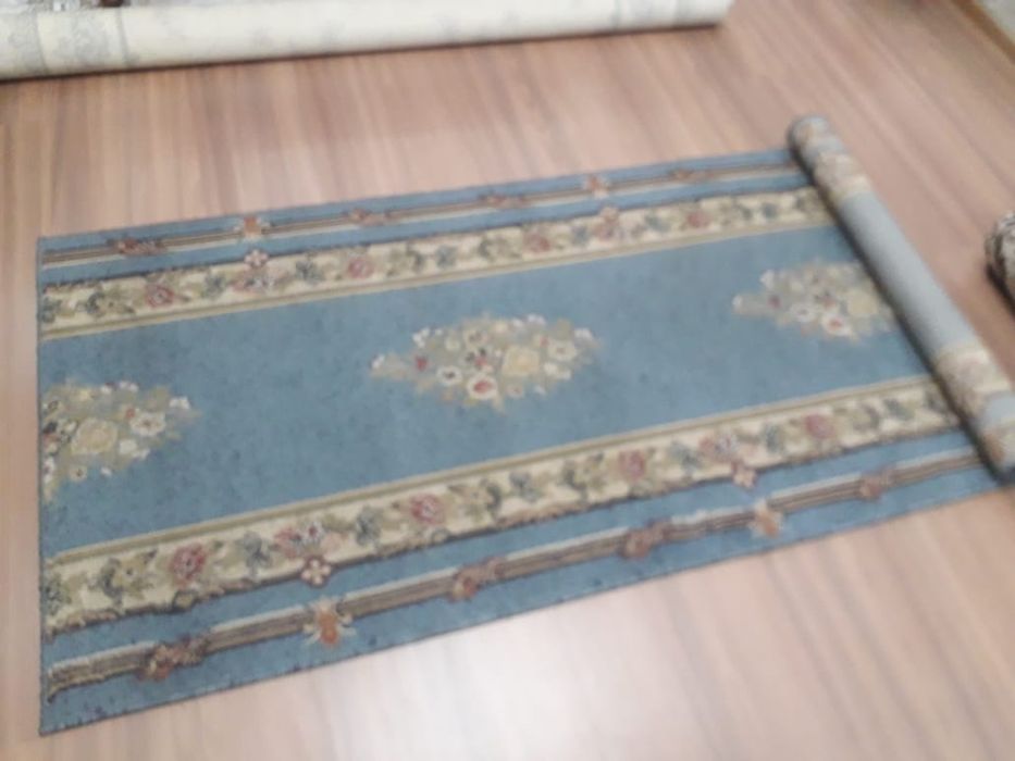 Продаётся ковер 4 шт