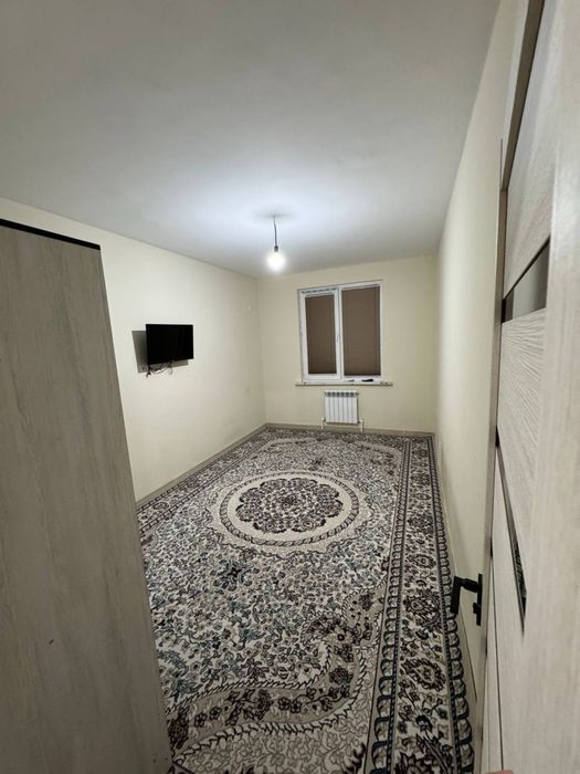 Choshtepada 2 xonalik uy bollarga beriladi uzoq muddatga