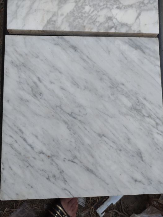 Vând plăci de marmura
