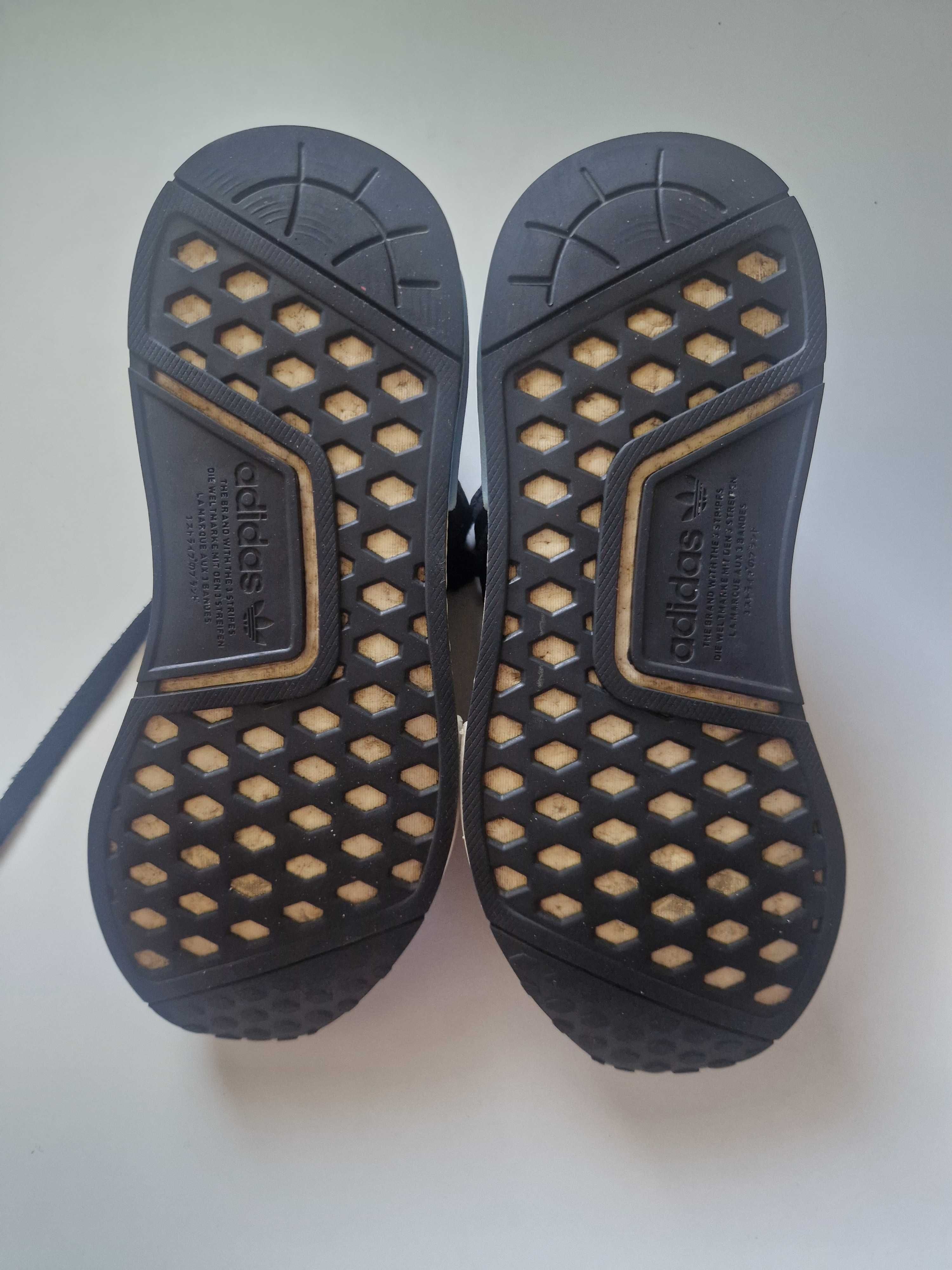 Adidas NMD R1 оригинални маратонки