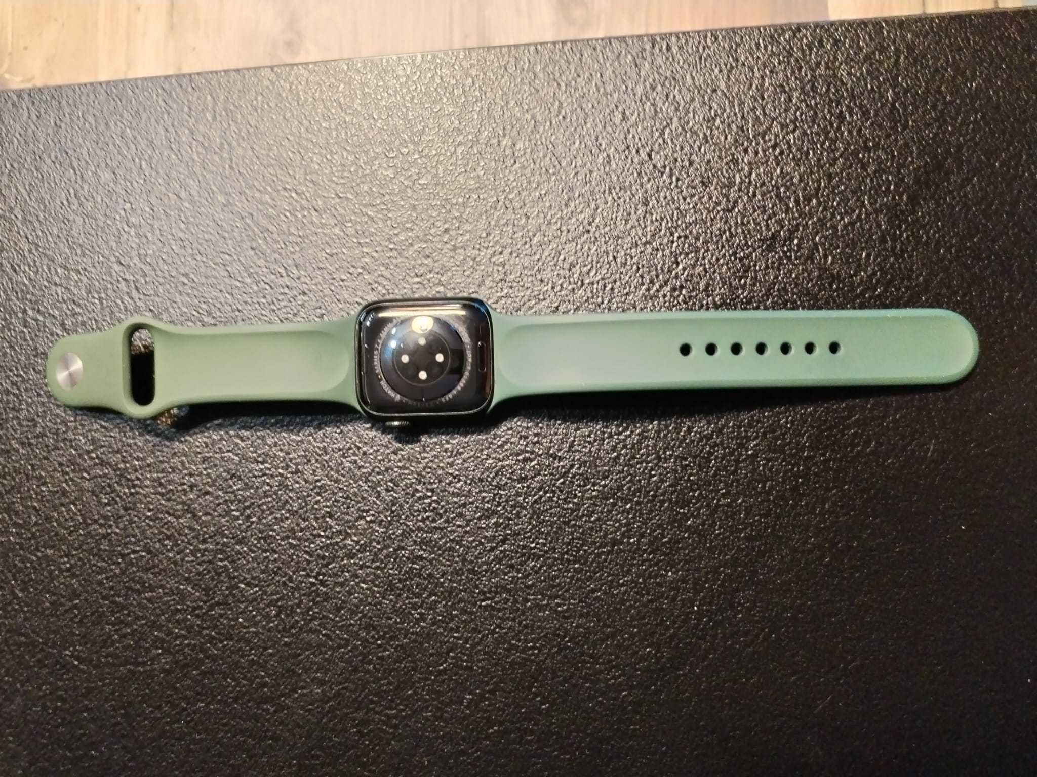 Apple Watch 7, GPS, Carcasa Green Aluminium 41mm, Clover Sport Band