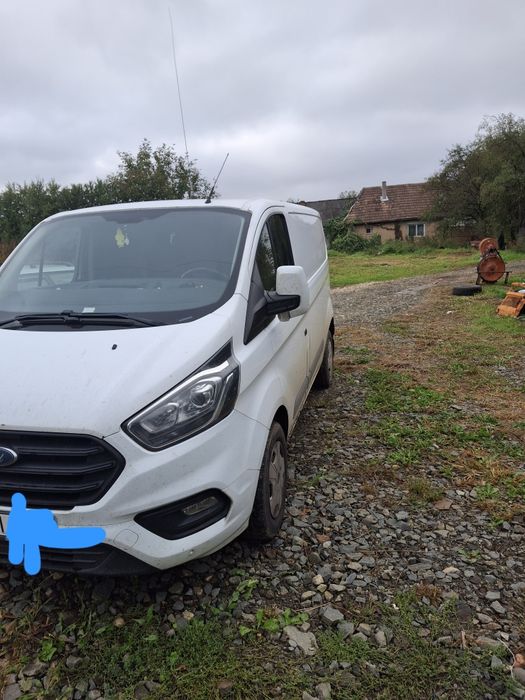 Vând autoutilitara ford transit coustom