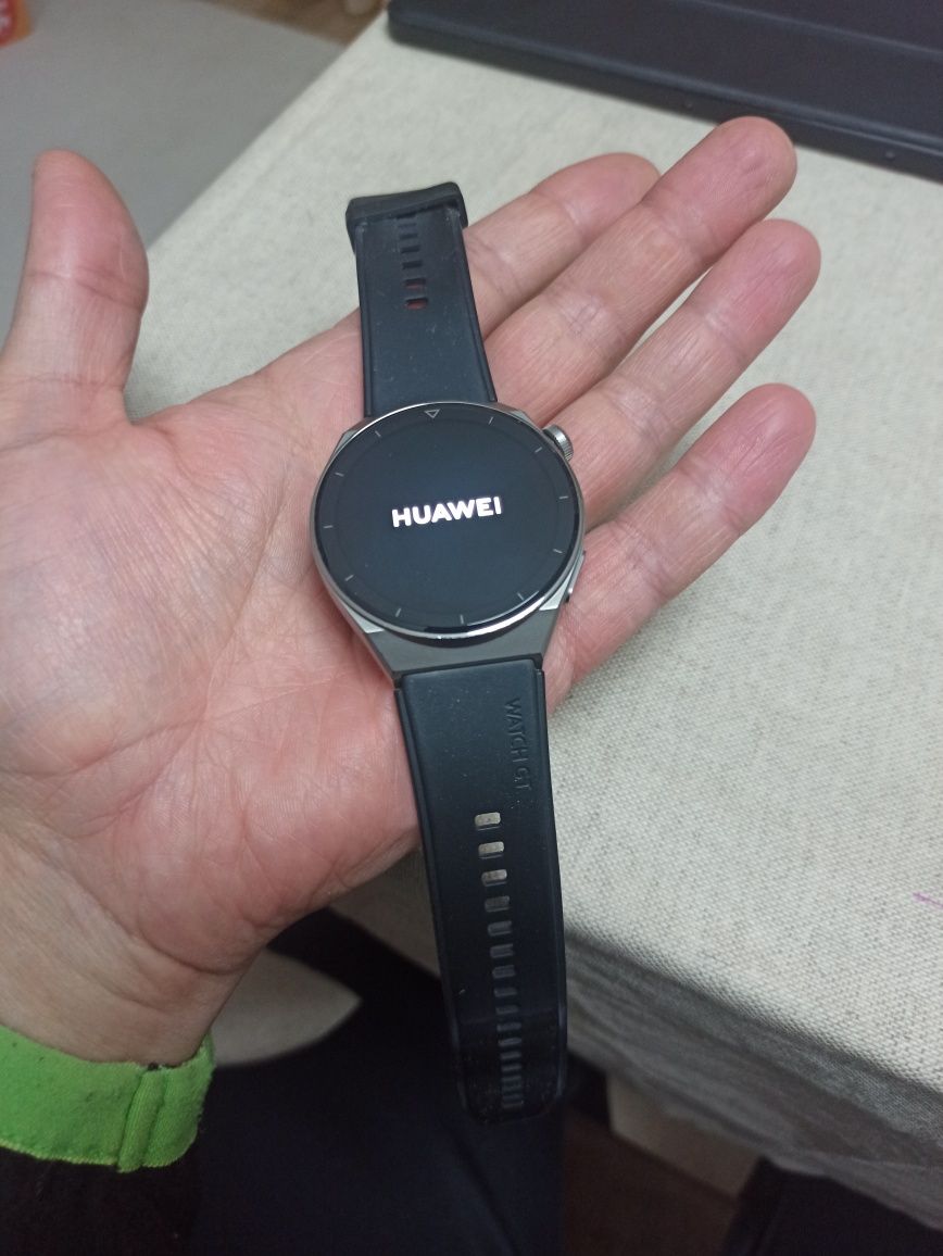 Часовник Huawei GT3 Pro Titanium