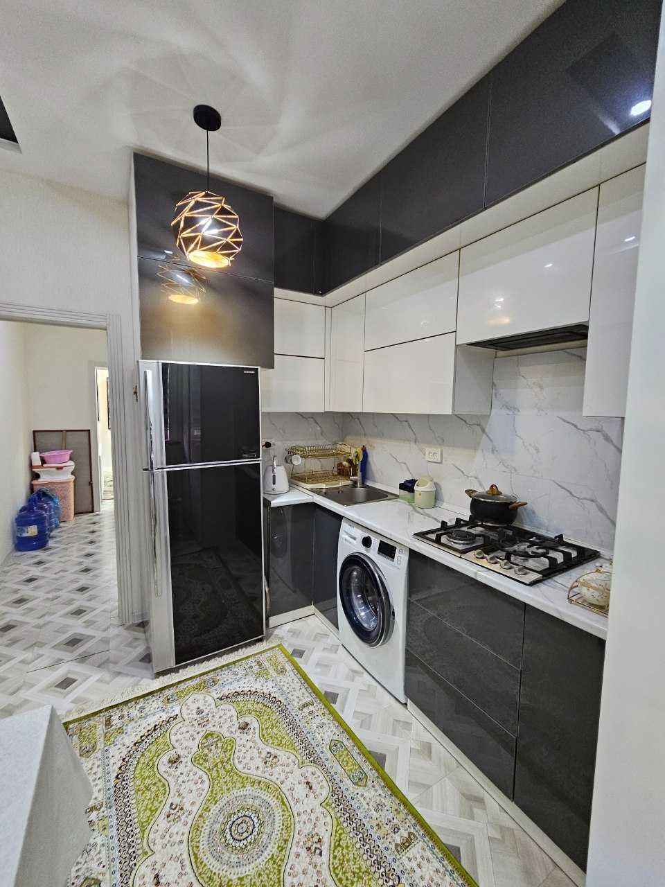 3 xonali 105m² 2-qavat.