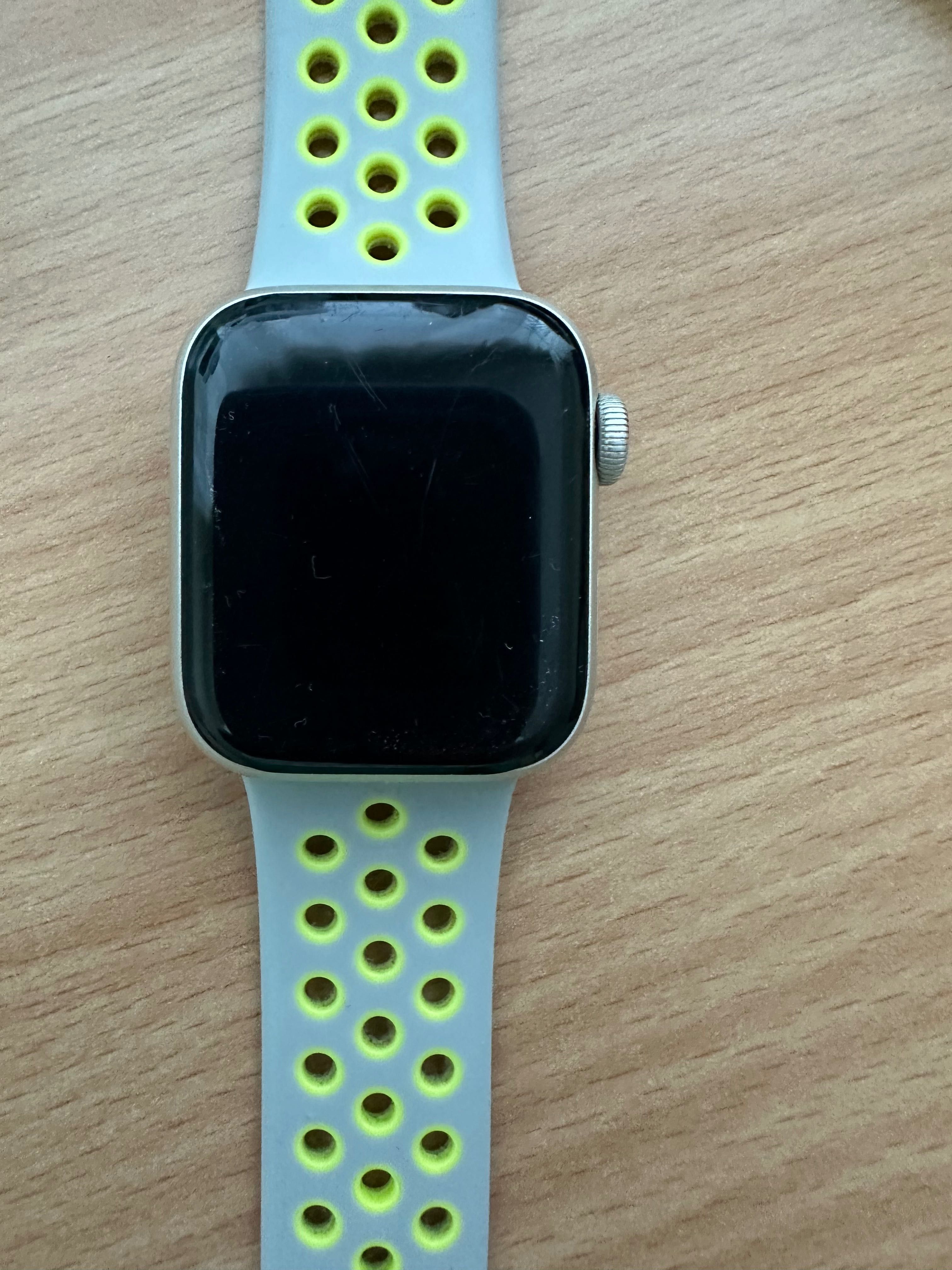 Apple Watch SE 2022