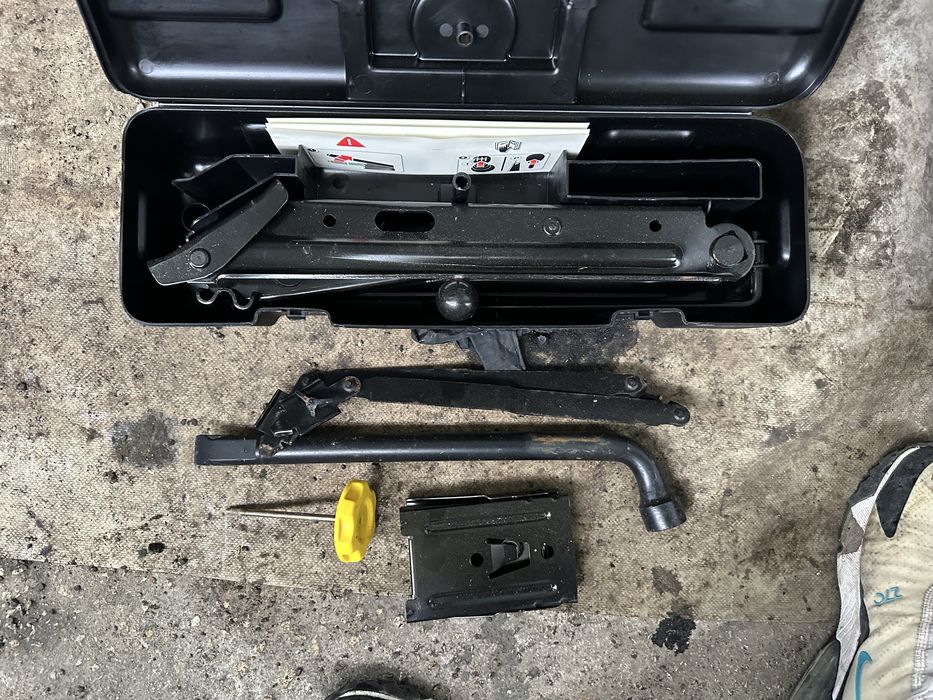 Авариен комплект за Land Rover Freelander