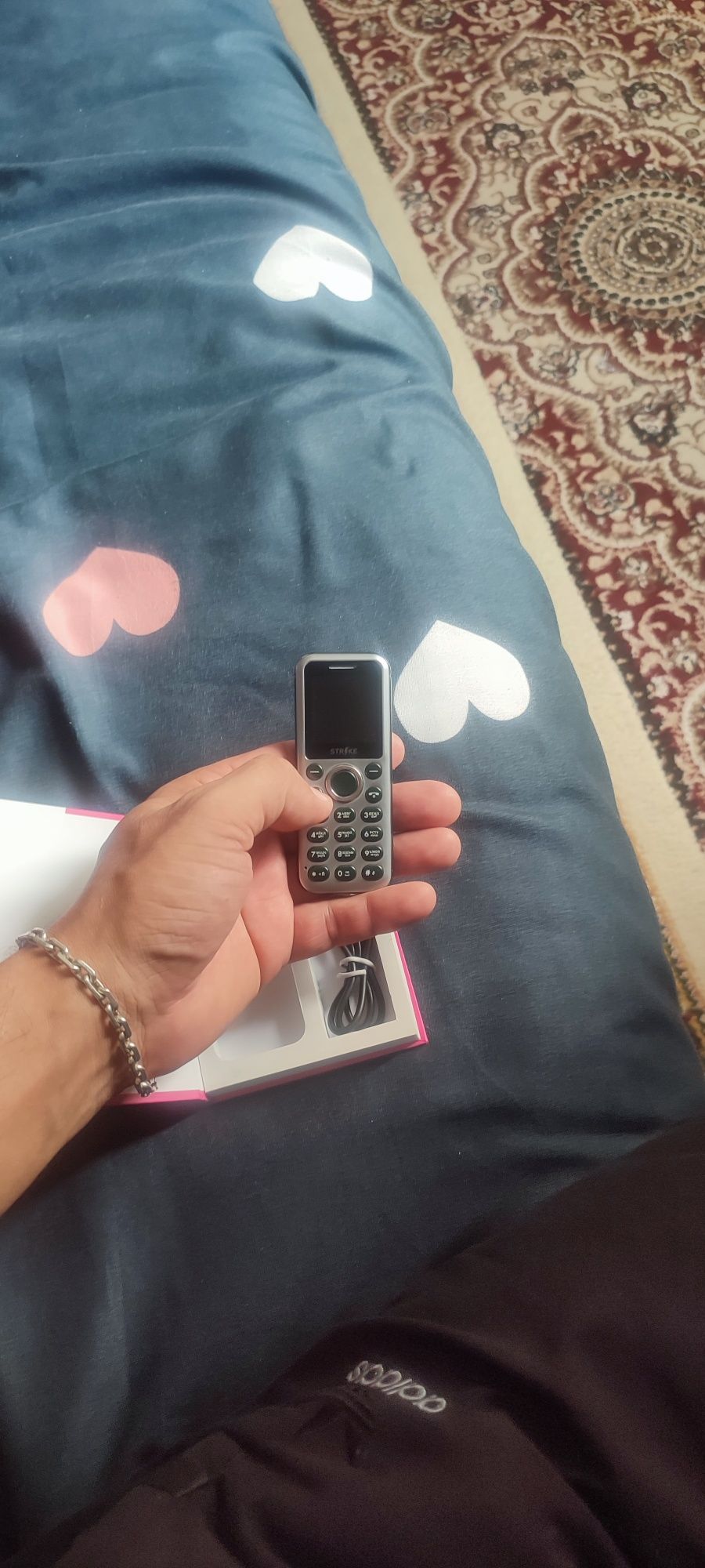 Mini telefon 2 simkarta fleshka
