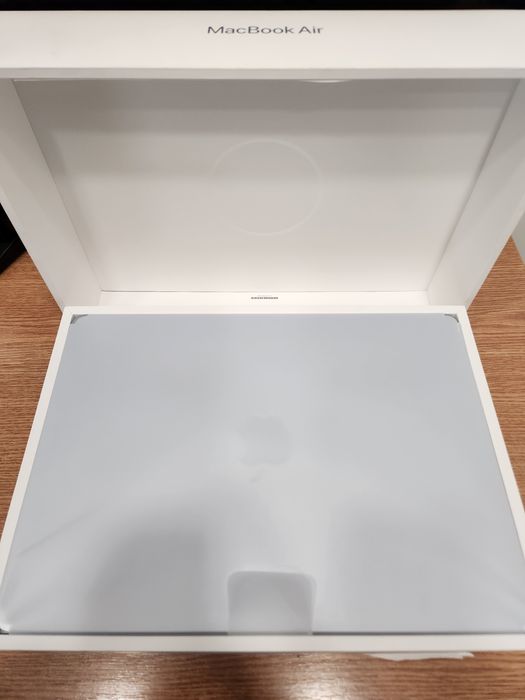 Hope Amanet P11-Macbook Air 13 2025/ M4/ ssd 512gb/ Ram 16gb/Fullbox