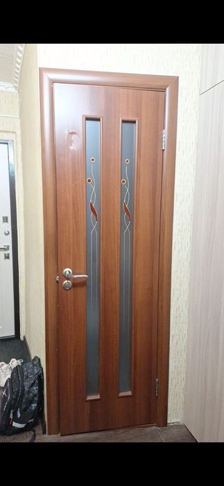 Продаю Дверь в ванную