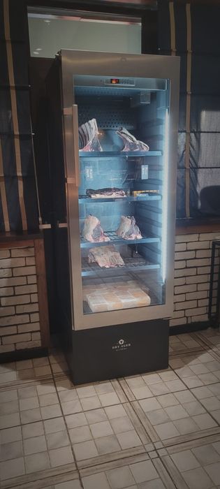 Dry Ager DX1000 Premium Профессиональный шкаф для сухого вызревания